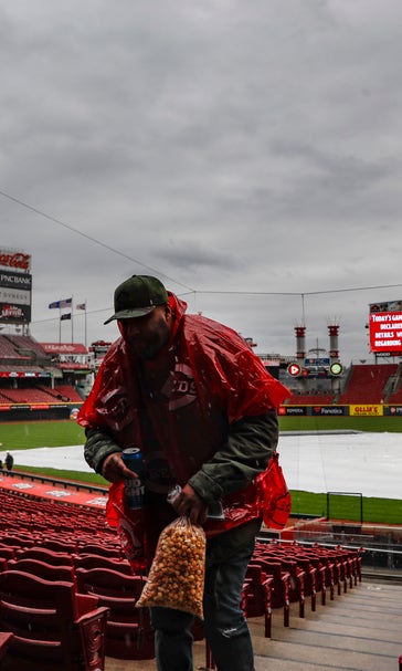 Pirates at Reds game postponed because of rain